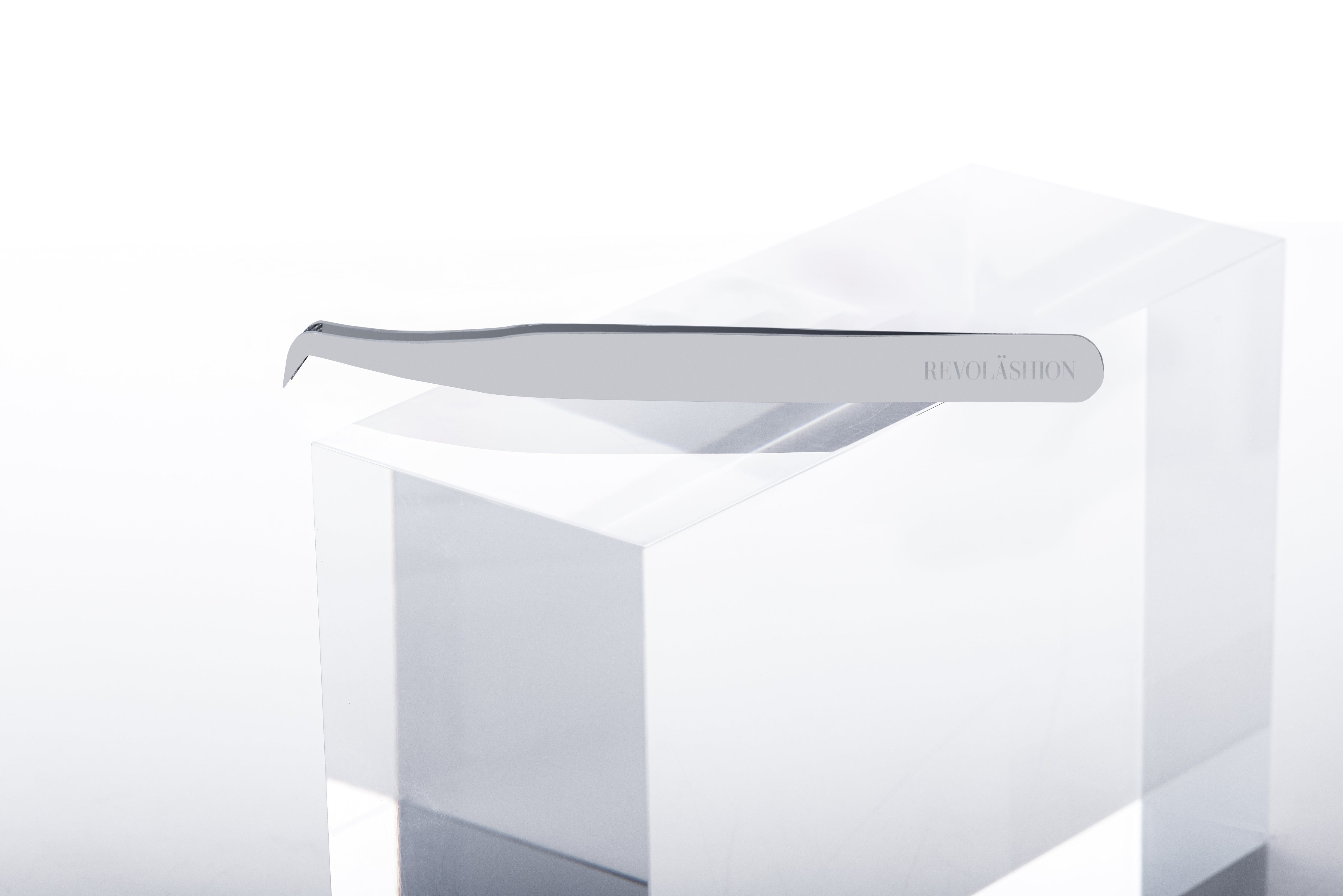 Opyum Mega Volume OmniGrip Tweezer