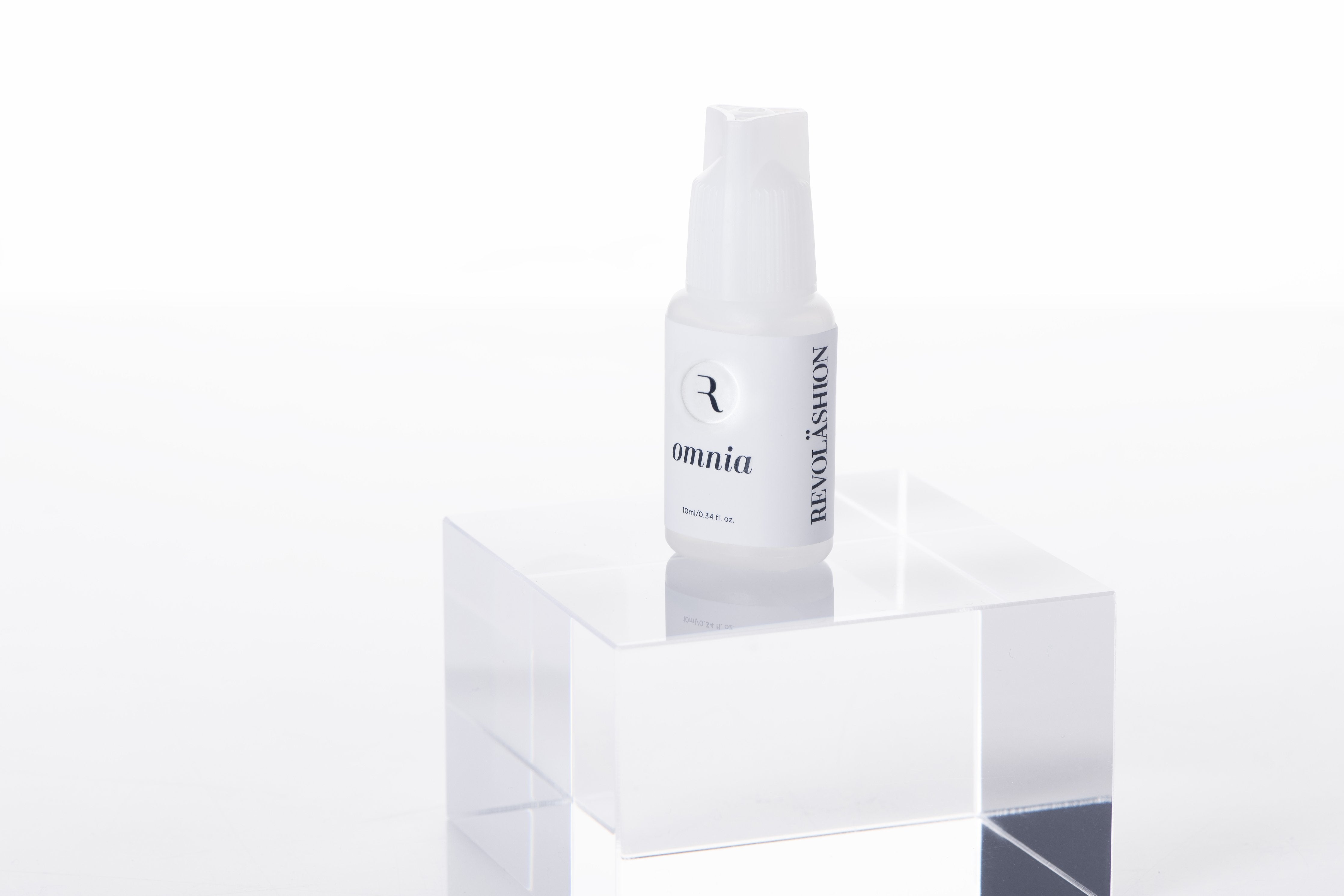 Omnia Clear Adhesive